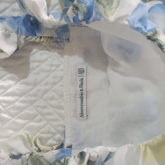 Abercrombie floral top - Picture 5 of 6